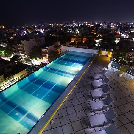 Hotel Atithi Pondicherry Bagian luar foto