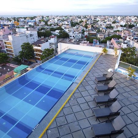 Hotel Atithi Pondicherry Bagian luar foto