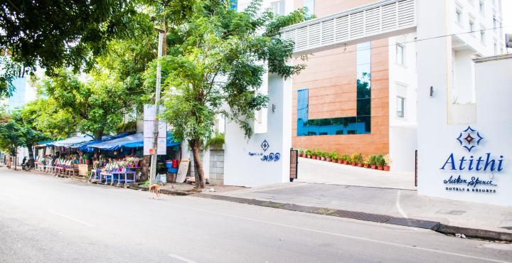 Hotel Atithi Pondicherry Bagian luar foto
