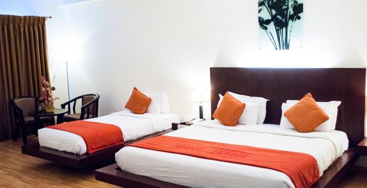 Hotel Atithi Pondicherry Bagian luar foto
