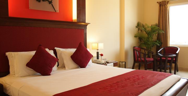 Hotel Atithi Pondicherry Bagian luar foto