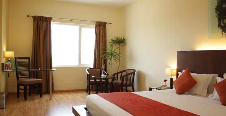 Hotel Atithi Pondicherry Bagian luar foto