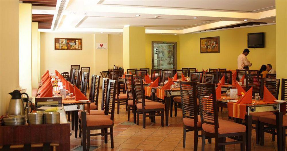 Hotel Atithi Pondicherry Bagian luar foto